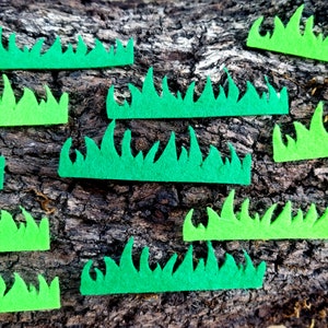 Ritagli di erba in feltro, erba in feltro verde, erba artigianale, erba tagliata, erba in feltro, decorazione di libri silenziosi, forme tagliate, erba in miniatura, giardino in feltro