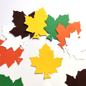 Ritagli di foglie in cartoncino 7 cm 2,75 pollici con foro Etichette regalo Foglie di carta Etichette foglia Etichette prezzo festa Etichette regalo matrimonio Etichette regalo foglia d'acero