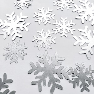 Silber Schneeflocke sterben Karten Verschönerungen Luxus Touch Winter Tischdekoration Party Schneeflocke Muster Weihnachtsmuster Papierschnitt 2 Seiten