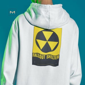 Videogamer Hoodie, Retro Style, Oversized Shirt, Perfect Gift for Videogame Enthusiasts, Post Apocalyptic Shirt, Print Only on Back