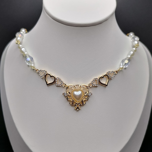 Baroque gold pearl heart rhinestone necklace, golden, royal