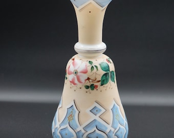 Vase ancien en verre de lait, soufflé à la main et décoré, XIXe siècle