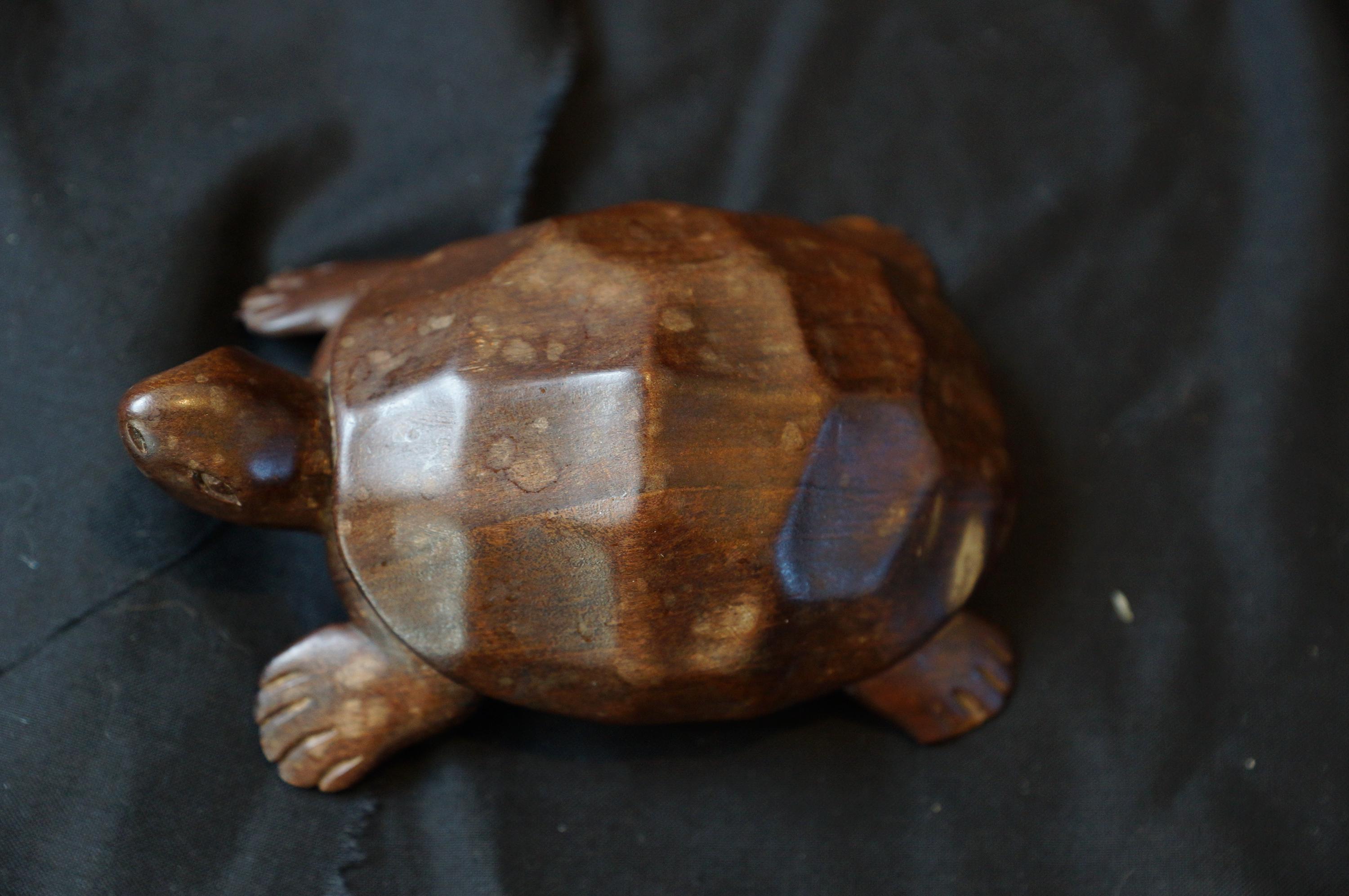 木製亀の彫刻 ヴィンテージの木製彫刻のカメ - Etsy 日本