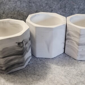 minimalist tealight holders