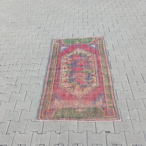 3x5 Persian Rug, Vintage Rug, Sarouk Rug, Red Green Rug, Handmade, Area Rug, Bedroom Rug, UNİQUE Wool Rug, Antique Entryway Rug