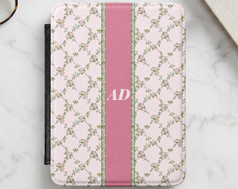 Funda personalizada para Kindle con iniciales personalizadas, funda Paperwhite de 7" con correa de mano, estampado floral rosa para mujer.
