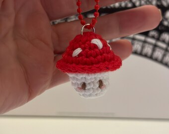 Brelok do kluczy z grzybem na szydełku, zawieszka do torebki z czerwonym grzybem amigurumi, uroczy leśny dodatek Cottagecore