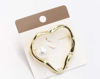 14K Gold Plated Brooch18K Gold Plated,Modern statement brooch,brooch,special for women's day,heart brooch,pearl brooch,pearl brooch