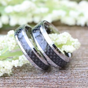 Mens Wedding Band Black, Carbon Fiber Inlay Tungsten Mans Ring Tungsten Wedding Ring Promise Ring Engagement Ring Matching Anniversary Band