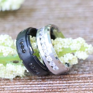 Men&#39;s Silver Titanium Wedding Ring Mes Ring Titanium Wedding Band Channel Set Diamond Engagement Ring Husband Anniversary Gift Proposal Ring