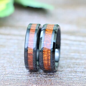 Wood Tungsten Wedding Ring, Men&#39;s Wood Inlay Black Tungsten Wedding Band, Wooden Ring for Men, Womens Ring, Tungsten Band, Black Couple Ring