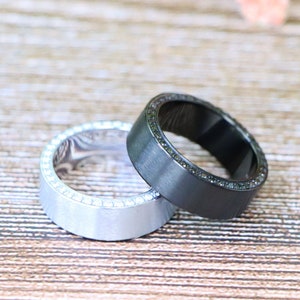 Titanium Men&#39;s Wedding Band With Hidden Diamonds on Both Sides, Men’s Wedding Bands, Engagement Ring for Him, Unique Wedding Rings, 8mm Ring