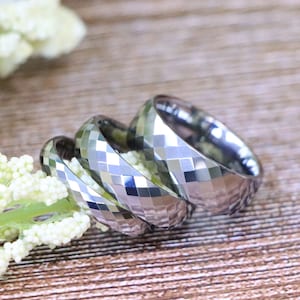 Mens Silver Faceted Wedding Band, His and Her Silver Wedding Ring, Mens Faceted Ring, High Polished Tungsten Band Engagement Ring for Couple