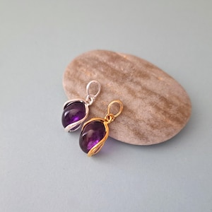 Oval pendant in natural amethyst stone and 925 silver or gold plated