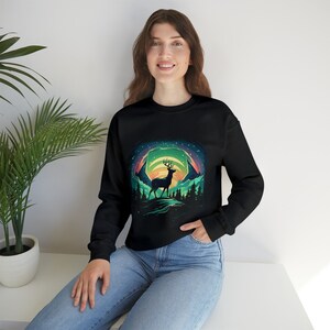 Aurora Borealis Magic Sweatshirt: Northern Lights Dream reindeer - Cool Graphic Pullover - Unique Gift Idea