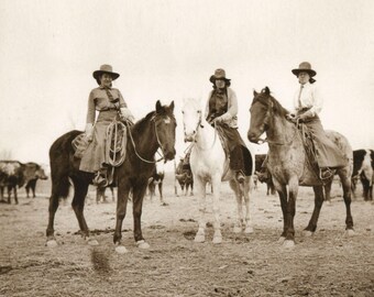 3 Rodeo Cowgirls 8 X 10 1800s Photo Old West Style Rodeo 1930s Vintage ...