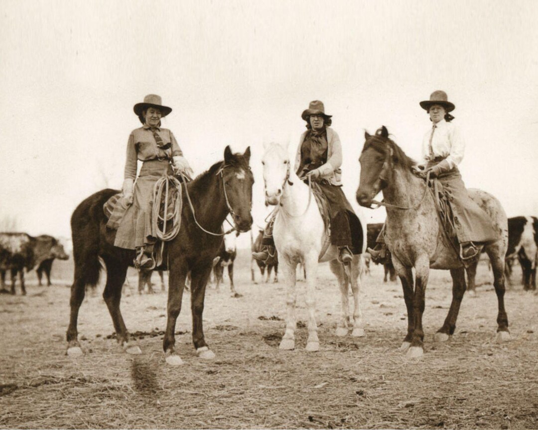 Pendleton Rodeo Cowgirls 1928 8 X 10 Photo Old West Style Rodeo 1930s ...
