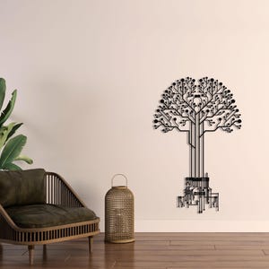 Peut inclure: D&eacute;coration murale en m&eacute;tal noir repr&eacute;sentant un arbre avec un design de circuit imprim&eacute;. L'arbre a une couronne arrondie avec de petits d&eacute;tails circulaires et un tronc compos&eacute; de lignes parall&egrave;les. Les racines sont &eacute;galement con&ccedil;ues avec des &eacute;l&eacute;ments de circuit imprim&eacute;.