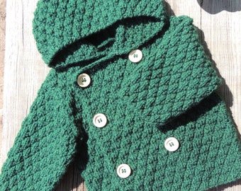 Manteau Bébé vert cèdre mi-saison, veste à capuche, paletot, laine Oeko-Tex, tricoté main en France, choix des tailles et couleurs.