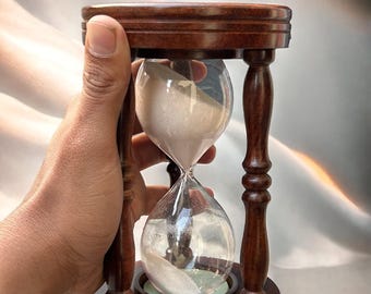 Handcrafted Wooden Hourglass Sand Timer: 5/60 Minute Options