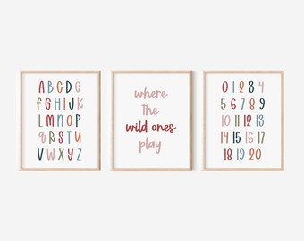 Where The Wild Ones Play Sign Set di stampe per sala giochi, decorazione da parete per sala giochi, arte da parete per l'asilo nido, cartello da gioco, decorazione per la camera dei bambini, alfabeto, numeri