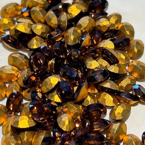 DS & Co Vintage Authentic Swarovski Smoked Topaz Austrian Crystal 7x5mm Oval Gold Foil NOS