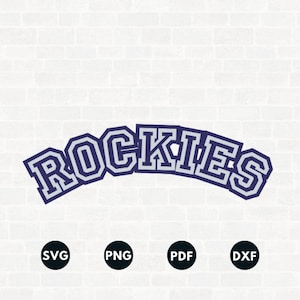 Puede incluir: Un gráfico azul marino y blanco de la palabra "ROCKIES" en un diseño curvo y arqueado. Debajo, cuatro círculos negros con las abreviaturas "SVG", "PNG", "PDF" y "DXF". El fondo es una pared de ladrillos blancos.
