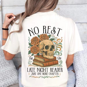 Late Night Reader Comfort Colors Shirt | Bookish Gift for Book Lover | Booktok Tee | Bookworm Aesthetic T-Shirt | Bookclub T-shirt