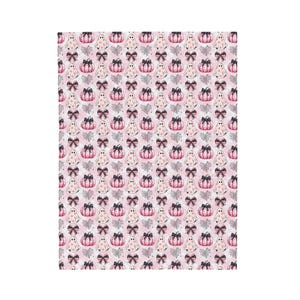 Velveteen Ghost Blanket: Spooky Halloween Home Decor image 5