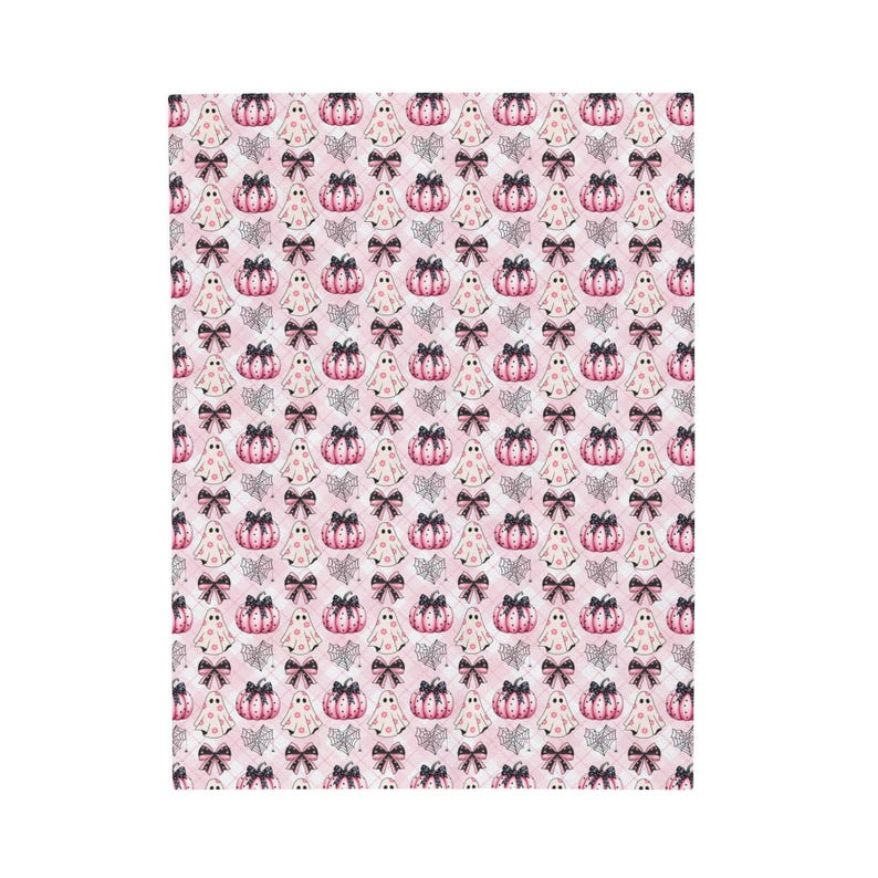 Velveteen Ghost Blanket: Spooky Halloween Home Decor image 5