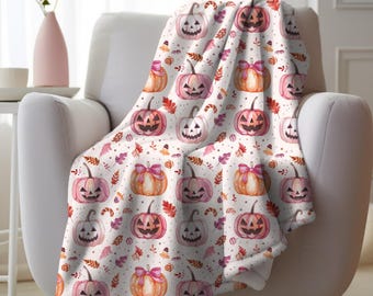 Watercolor Pumpkin Plush Blanket: Cottagecore Halloween Decor