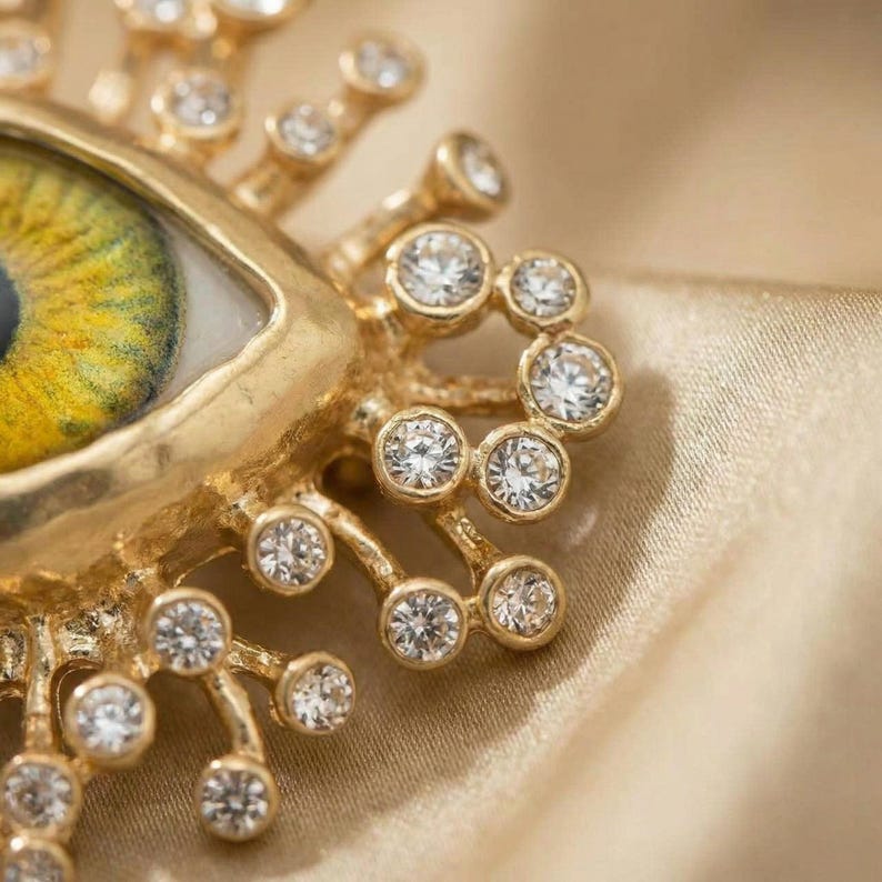 Vintage 18K Gold Evil Eye Brooch | Surrealist Pin | Festival Jewelry | Unique Brooch | Avant-Garde Gift for Her bild 3
