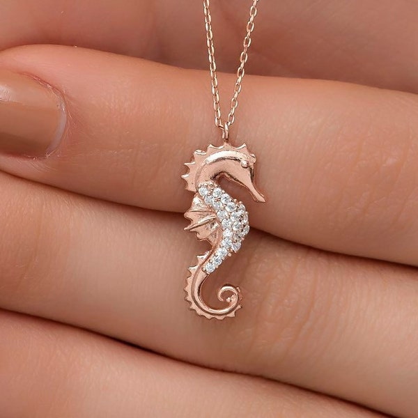 Collier hippocampe, hippocampe en argent sterling 925, bijoux hippocampe, collier animal, inspiré de l'océan, hippocampe délicat, cadeau pour elle