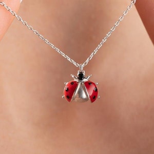 Colar de joaninha, prata esterlina 925, pingente de joaninha, colar de animal, colar minimalista, amuleto da sorte, presente para ela, presente para a mãe