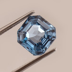 AAA Fine Quality Ravishing Brazilian Blue Aquamarine Loose Ascher Cut Gemstone For Making Seductive Jewellery Gemstone- 10x10 MM 5.95 Cartas