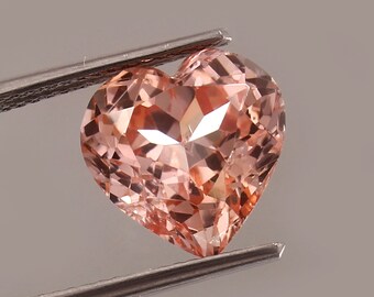 AAA Peach Morganite Gemstone, 7x7mm Heart Cut
