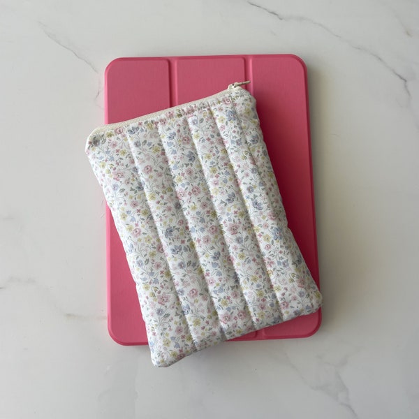 Padded Sleeve for Kindle, Kindle Paperwhite, eReader - Dainty Flower Quilted - Custom Embroidered Personalized
