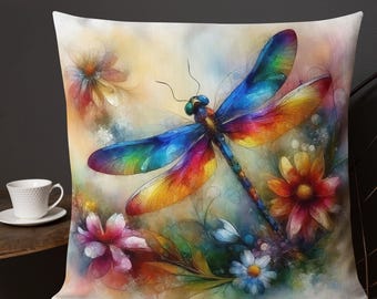 Cuscino decorativo con libellula ad acquerello, decorazione per la casa con fiori e impollinatori.
