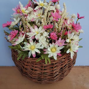 Spring Flower Arrangement, Floral Spring Basket, Pink Artificial Flower Décor, Artificial Flower Arrangement, Pink White Flower Display