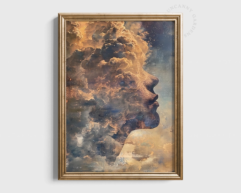 Pu&ograve; includere: Una stampa incorniciata di un ritratto surreale di un viso umano fatto di nuvole. Le nuvole sono un mix di bianco, grigio e marrone, e lo sfondo &egrave; azzurro.