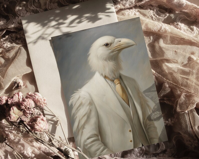 K&ouml;nnte beinhalten: Ein wei&szlig;er Vogel, der einen wei&szlig;en Anzug mit goldener Krawatte tr&auml;gt. Der Vogel hat einen wei&szlig;en Kopf und einen Schnabel. Der Hintergrund ist hellblau.