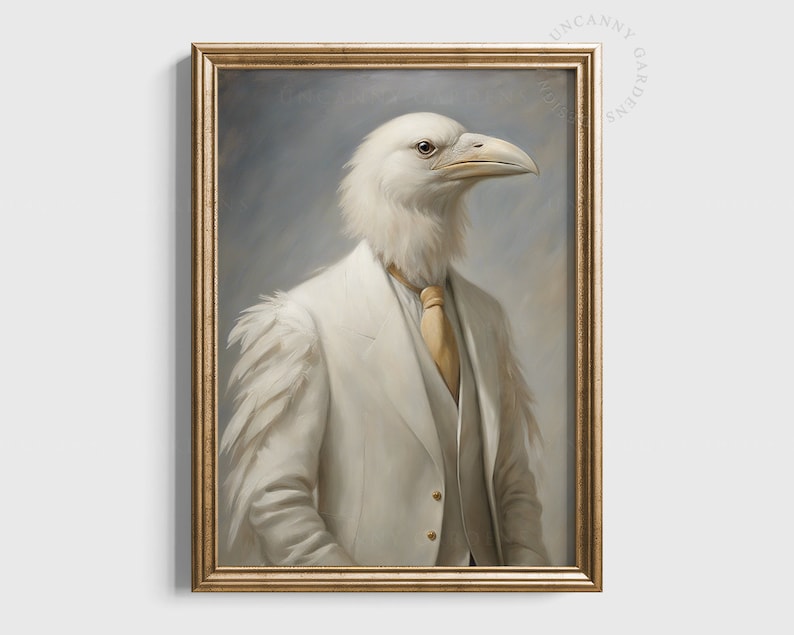 K&ouml;nnte beinhalten: Ein gerahmtes Gem&auml;lde zeigt einen wei&szlig;en Vogel mit Schnabel und Federn, der einen wei&szlig;en Anzug und eine gelbe Krawatte tr&auml;gt. Der Hintergrund ist hellblau.