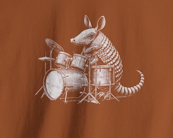 Camiseta de armadillo tocando la batería, regalo para bateristas, músicos y amantes de la música country.