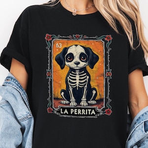 Regalo de Halloween para amantes de los perros, lotería mexicana, camiseta gráfica vintage del Día de los Muertos, disfraz de mamá perruna para la temporada espeluznante.