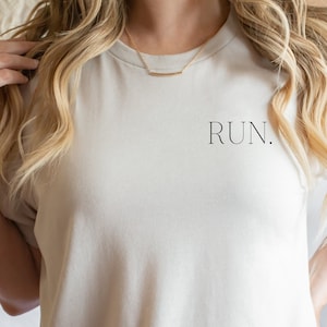 Run Sweatshirt, Minimalist Running Sweatshirt, Running Crewneck, Runner Gift, Marathon Gift, Running Clothes, Marathon Shirt, Runner Hoodie