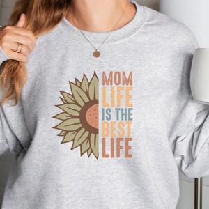 Mom Life Sweatshirt, Cute Mom Sweatshirt,Mother&#39;s Day Gift,Mommy Shirt,New Mom Gift,Gift for Mother, Mama Shirt, Gift for Grandma, Mom Shirt