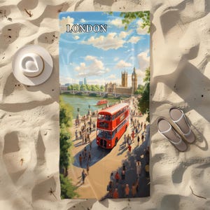 Beach Towel, Bath Towel, London, England, Pool Towel, Beach Gifts, Travel Souvenir, Summer gifts, Housewarming, Gifts For Travelers, Unique,