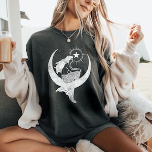 Mermaid and Moon Shirt Comfort Colors Vintage Mermaid Shirt Mermaidcore Fairycore Mystical Moon Celestial Shirt Star Moon T-shirt