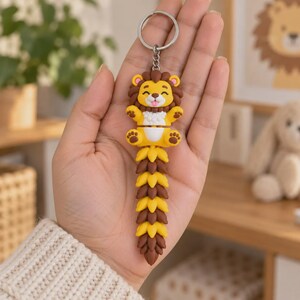 Lion Flexi Keychain | Movable Mane | 3D Printed Gift image 6
