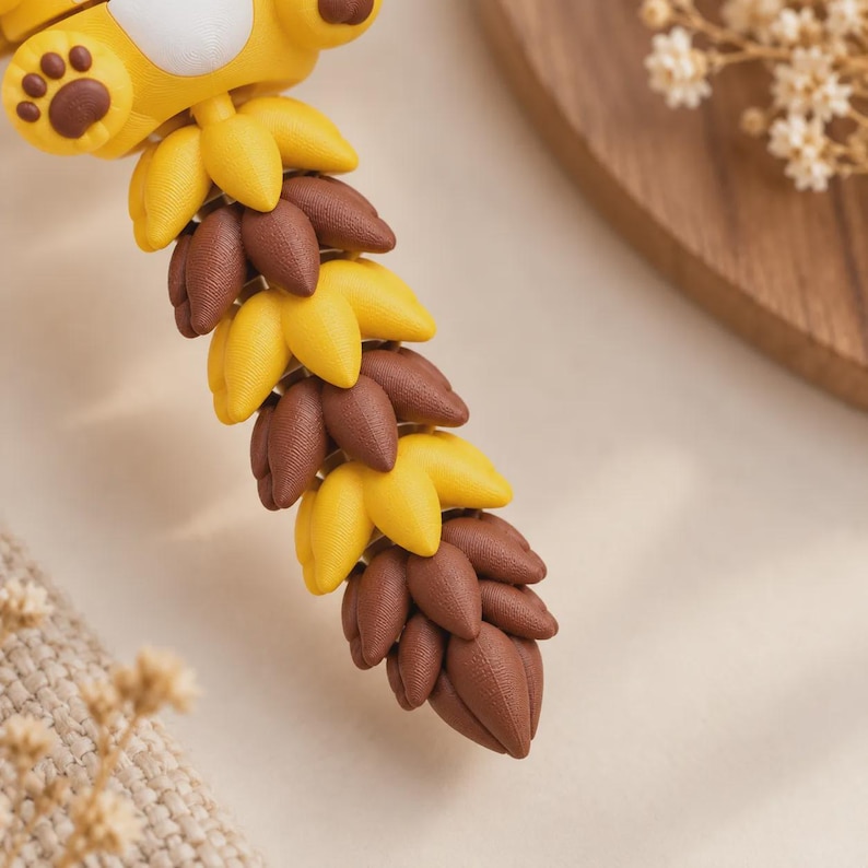 Lion Flexi Keychain | Movable Mane | 3D Printed Gift image 11